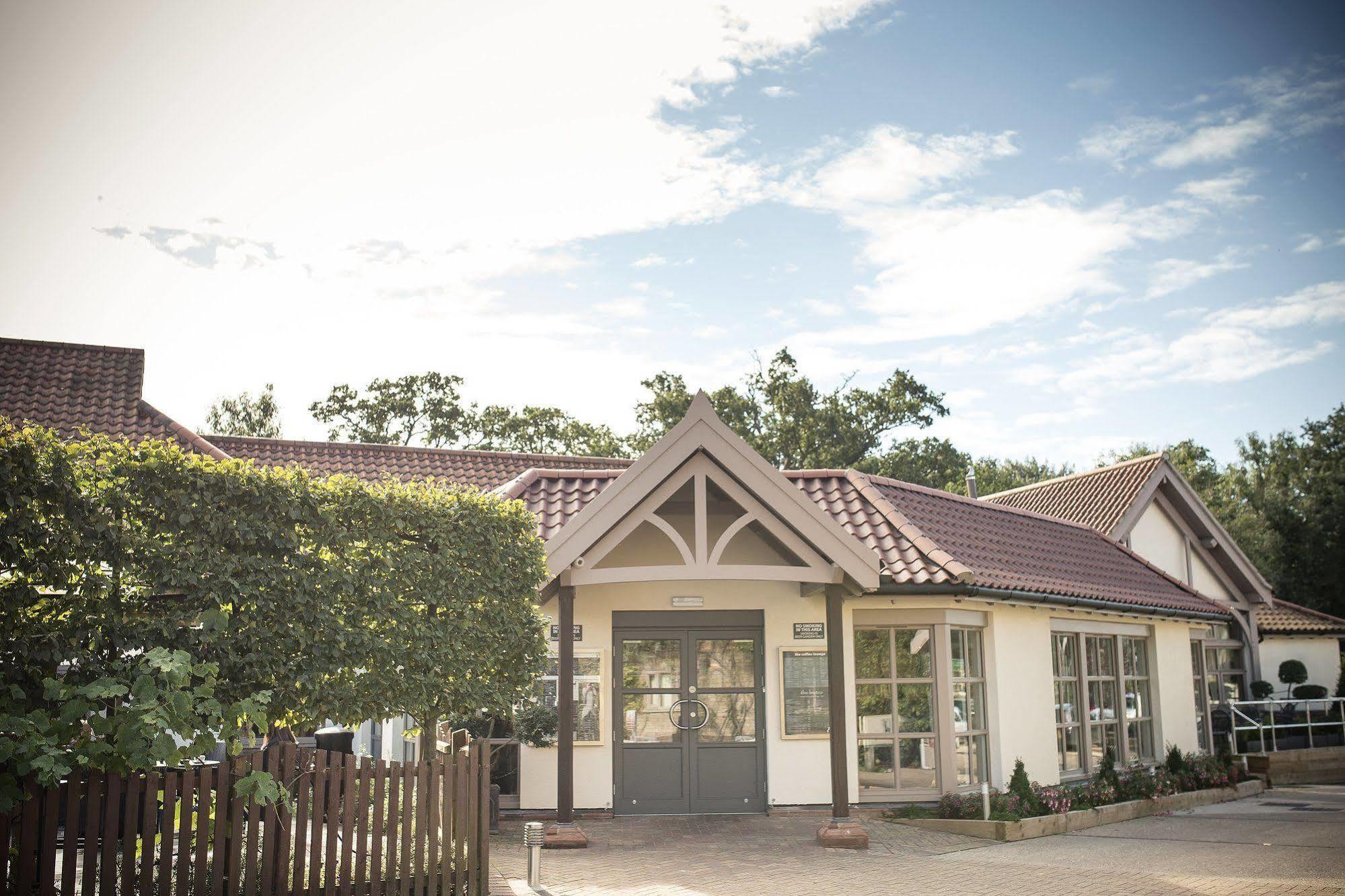 Breckland Lodge Attleborough Dış mekan fotoğraf