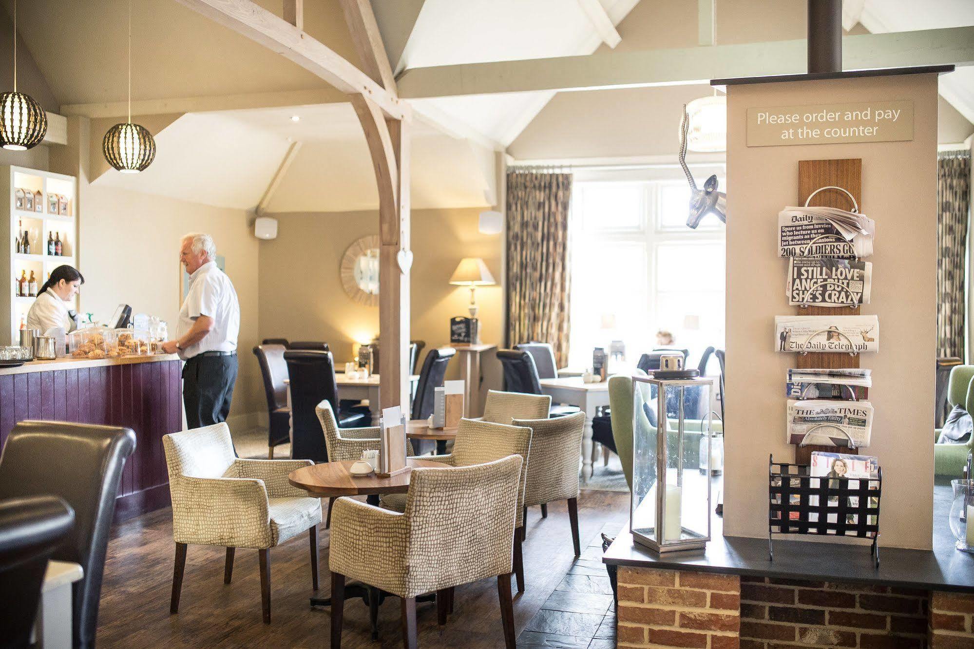 Breckland Lodge Attleborough Dış mekan fotoğraf